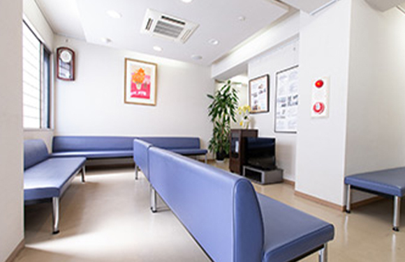 武田医院　待合室